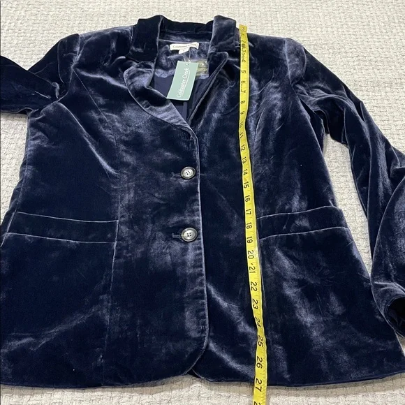 NWT’s Gorgeous Coldwater Creek Midnight Blue Velvet Blazer Size 8